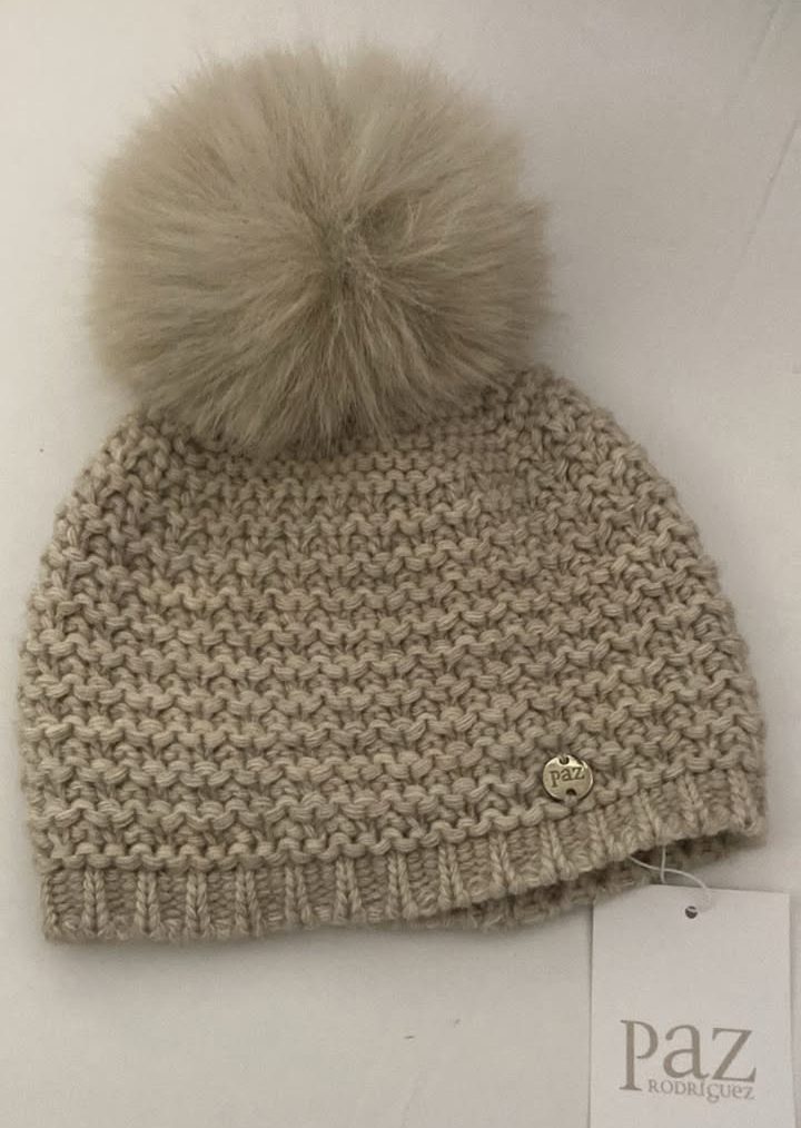 566629681_843116971601742_5845982578940359329_n Gorro Paz Rodrigues - Image 1